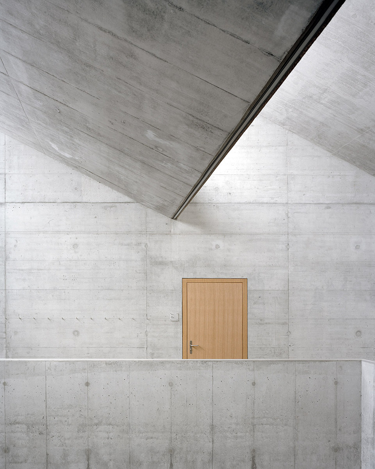 瑞士罗曼斯霍恩中学-037-secondary-school-romanshorn-by-bak-gordon-arquitectos-architekturburo-bernhard-maurer-gmbh