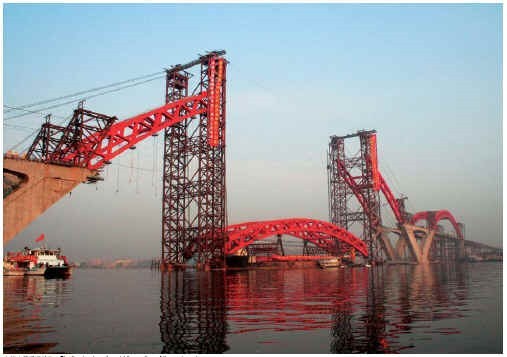 钢构件打磨施工资料下载-钢桥的构件制造、施工方法与防腐