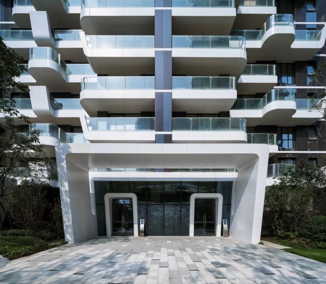 [分享]壕出天边的豪宅!760㎡一户,容积率高达3.