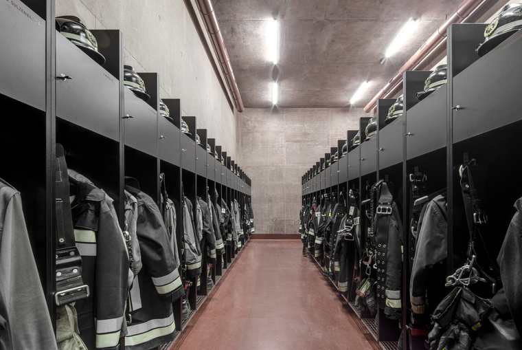 意大利蒂罗洛小镇玫瑰消防站内部实景图