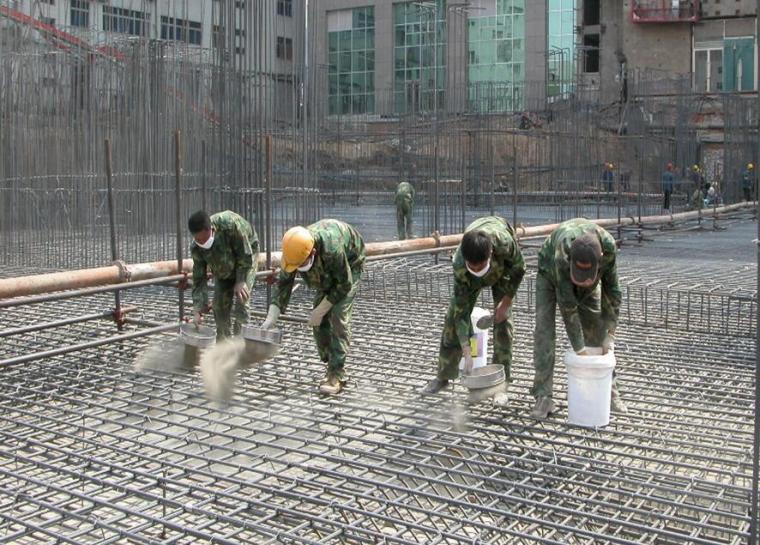 地下室防水材料施工资料下载-水泥基渗透结晶型防水材料施工工法