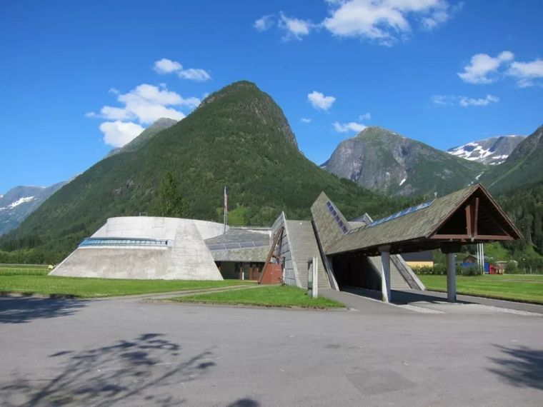 2020普利兹克奖授予grafton architects-室内设计-筑龙室内设计论