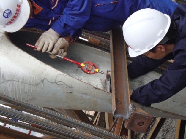 钢箱梁的制作与安装培训资料下载-斜拉桥施工技术及钢箱梁制造关键技术