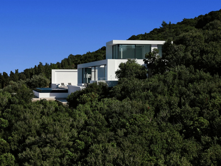 希腊凯法利尼亚岛银色住宅