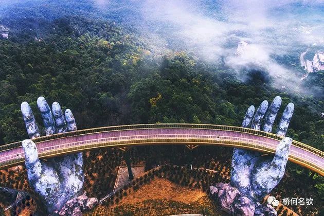 工字钢结构人行桥资料下载-越南人行景观桥-金桥