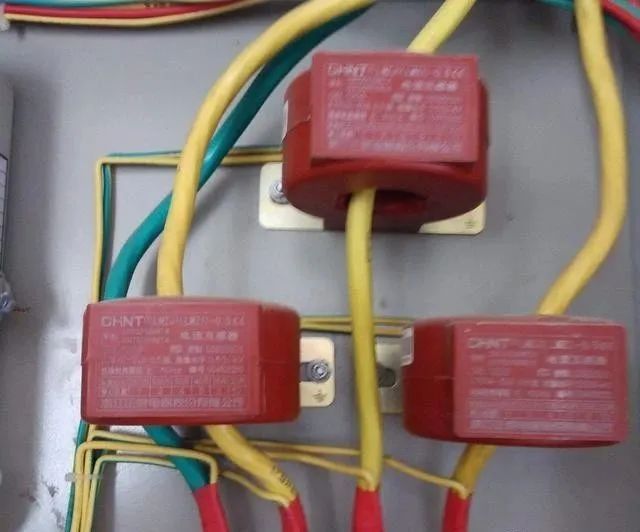 配电变压器额定电流表资料下载-如何根据负荷电流选互感器电流表二次导线？