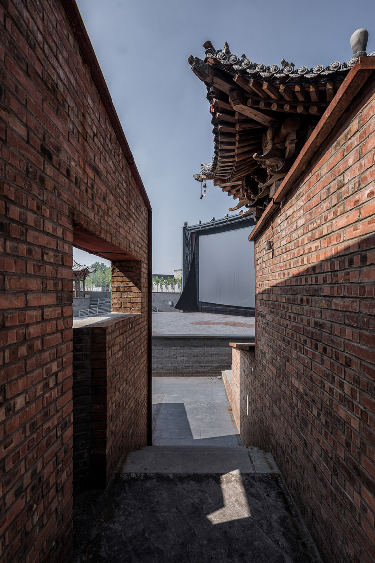 山西平遥国际电影展主场馆-016-pingyao-diesel-engine-factory-renovation-for-pingyao-international-film-festival-china-by-architectural-design-and-research-institute-of-tsinghua-university