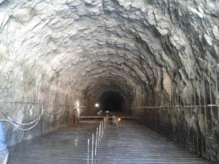 隧洞砼施工方案资料下载-水电站引水隧洞安全施工方案