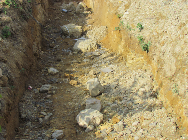 公路隧道工程交工总结报告资料下载-高速公路路肩挡土墙首件工程施工总结报告