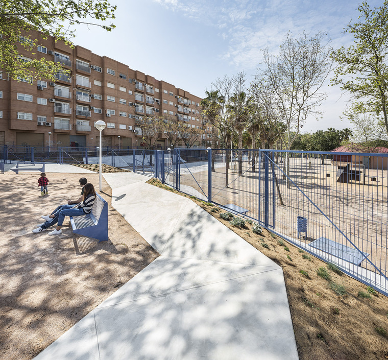 西班牙Carmen Carpintero公园-001-carmen-carpintero-park-by-tambori-arquitectes-and-maria-gil