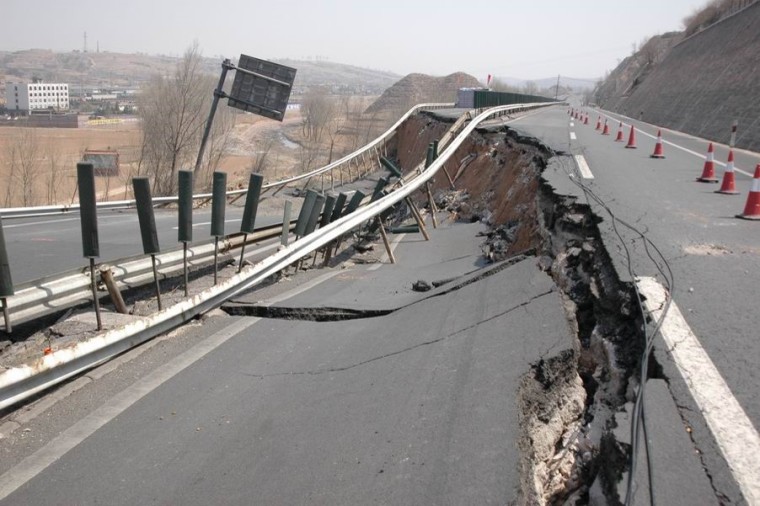 路基结构cad资料下载-高等级公路路基沉降与桥涵结构物沉降防治