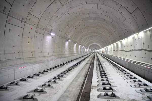 高黎贡山铁路隧道资料下载-[湖南]铁路隧道工程监理规划（205页）