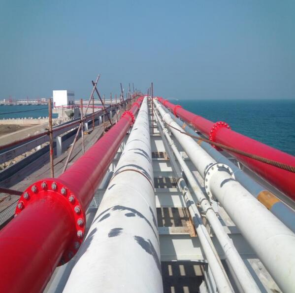 顶层管架管道布置情况