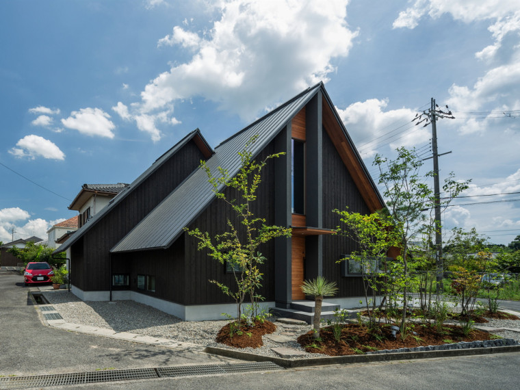 koka住宅咖啡资料下载-日本Koka 住宅咖啡店