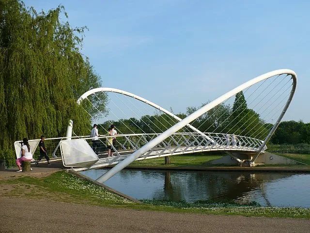 [钢结构·桥梁]国内外异形拱桥大赏-钢结构-筑龙结构设计论坛