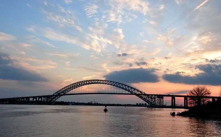 [分享][钢结构·桥梁]国内外异形拱桥大赏