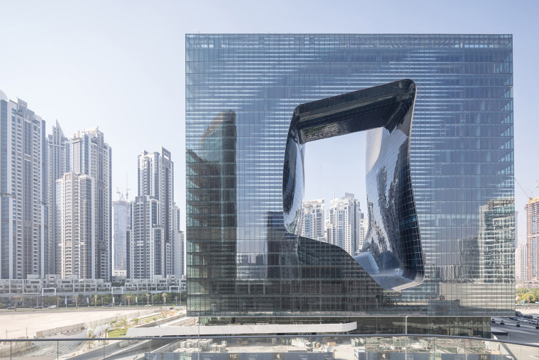 阿联酋Opus综合体中的迪拜ME酒店-011-me-dubai-hotel-at-the-opus-zaha-hadid-architects