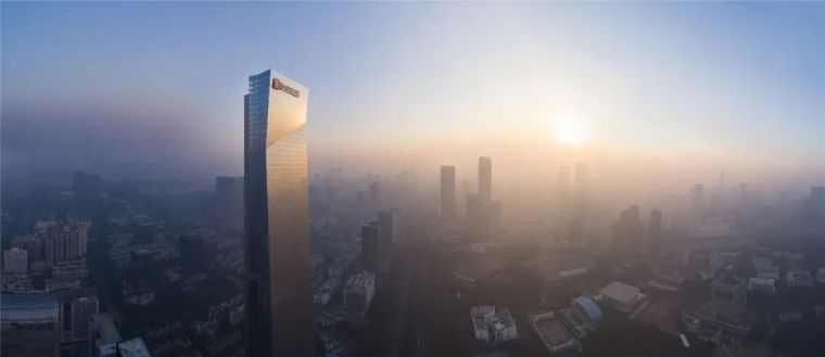 钢结构评审方案资料下载-汉京中心，亚洲第一高纯钢结构建筑