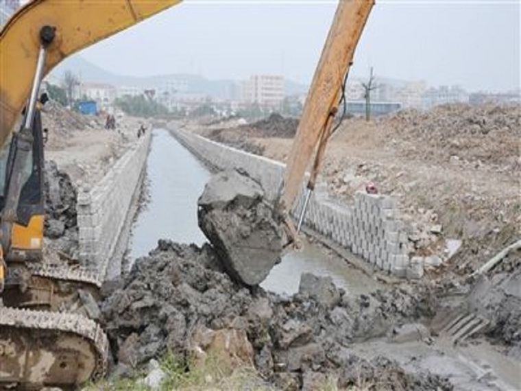 流域河道治理毛石挡墙工程施工方案