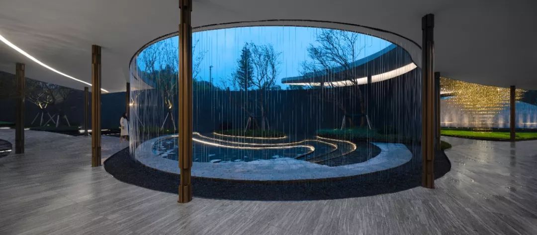 [分享]景观水帘,也是一种浪漫