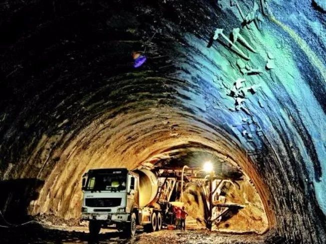 复杂地质隧道施工方法资料下载-复杂地质的隧道施工技术（上）