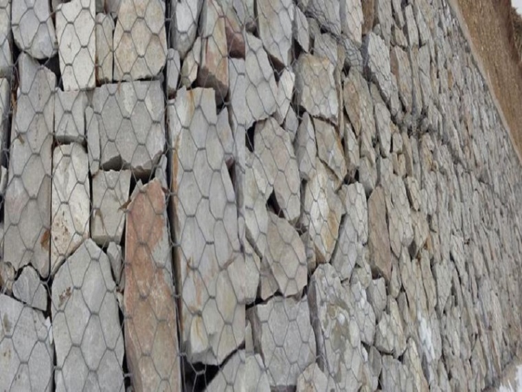 格宾石笼块石护坡方案资料下载-河道治理格宾石笼网施工质量控制