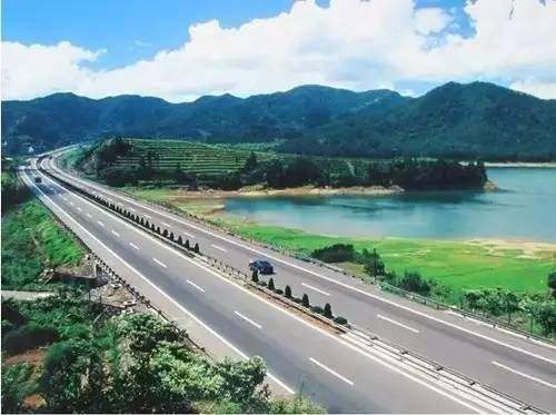 公路工地施工图资料下载-[江苏]公路水运工程“平安工地”考评标准