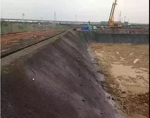 单排钻孔灌注桩基坑支护资料下载-建议收藏！管廊建设基坑支护方法及优缺点