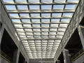 屋面钢结构玻璃采光顶变形缝工艺创新