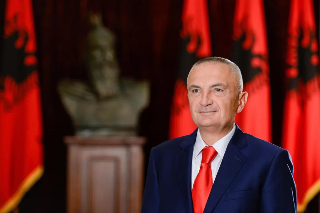 阿尔巴尼亚总统绞刑图片
