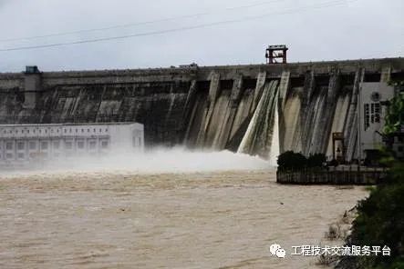 挡水建筑物工作原理细部构造_3