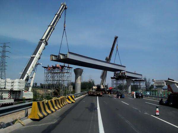 预制桥梁吊装监理细则资料下载-桥梁吊装安全监理实施细则