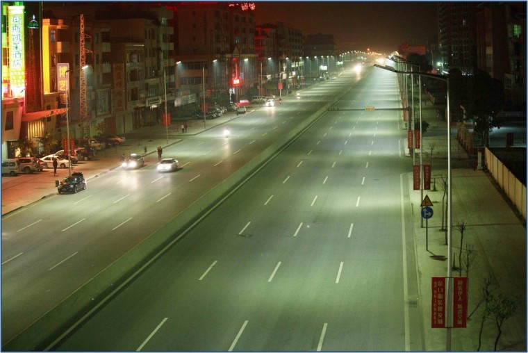 36m宽道路照明设计资料下载-LED道路照明的光学系统设计技术及发展趋势