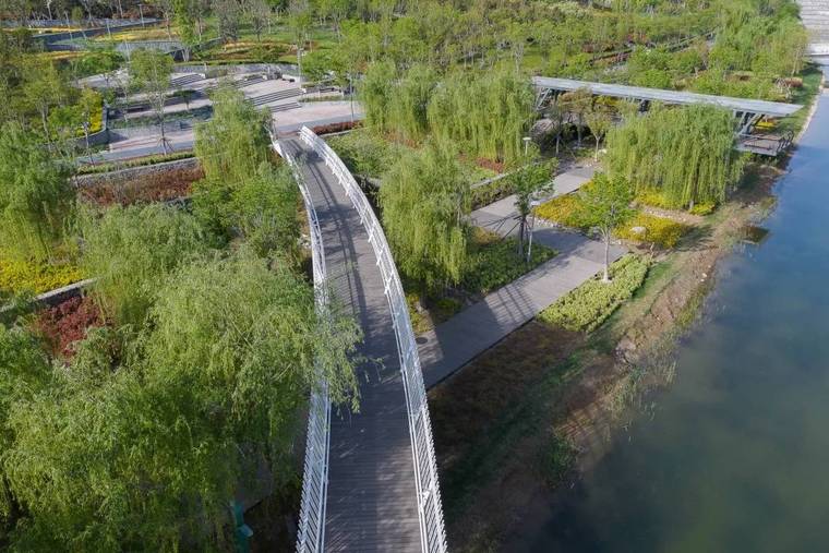 郑州双鹤湖中央公园