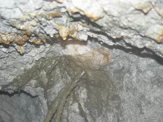 岩溶隧道质量控制措施资料下载-隧道工程施工建设常见地质灾害及治理