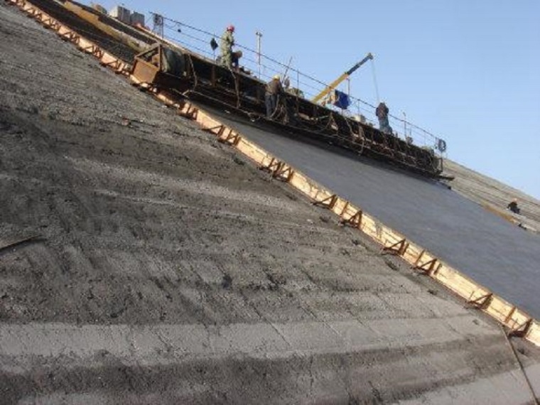 河堤填筑施工资料下载-水库碾压堆石坝填筑施工方案