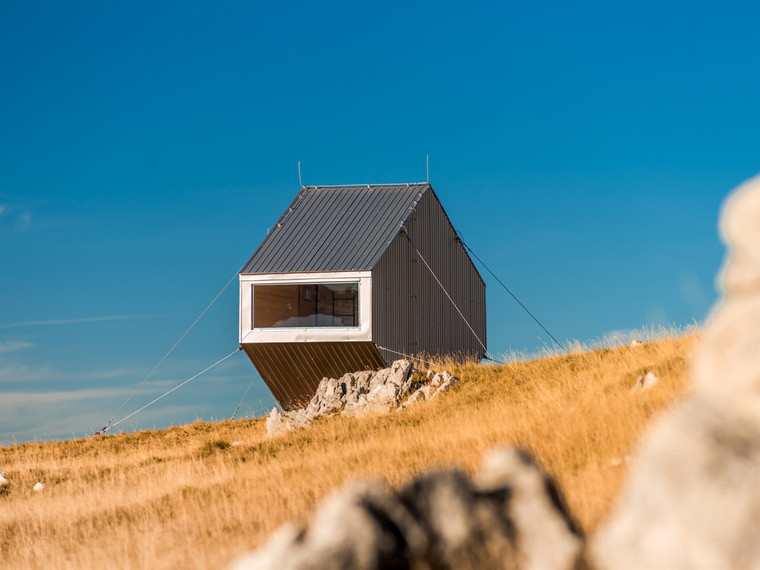 波黑Bivouac ZoranŠimić装置