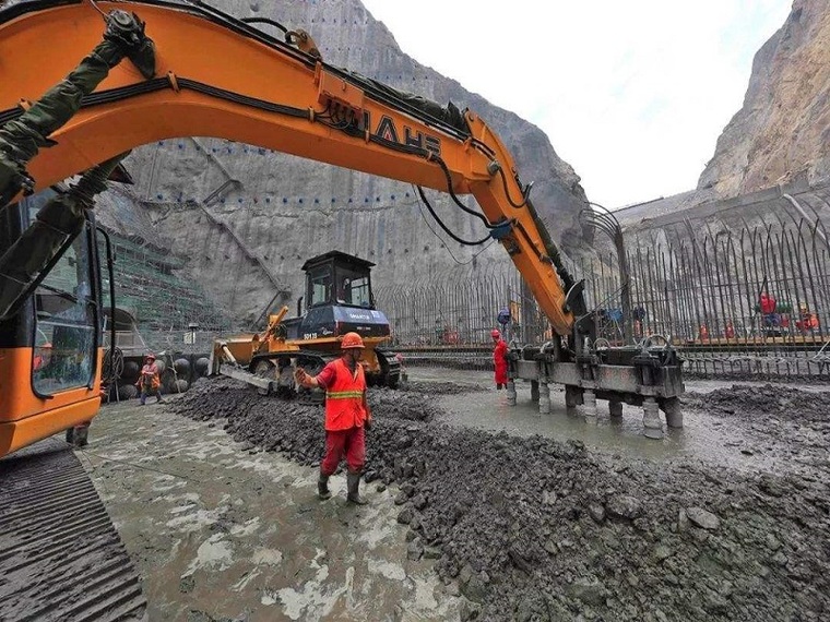 大堤混凝土护坡施工方案资料下载-大坝砌毛石及坝体混凝土施工方案