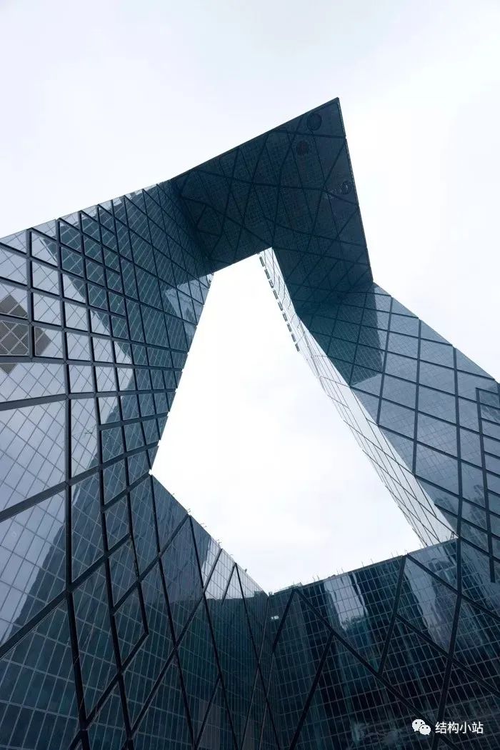 超高层建筑的纽带—连体结构