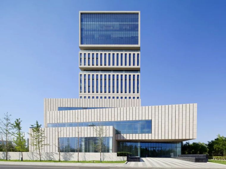 华鑫展示中心建筑设计资料下载-特殊地域语境下的建筑设计 | 银帝艺术馆