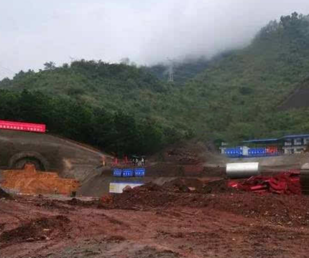 隧道冬雨季施工方案资料下载-[福建]分离式双洞隧道雨季施工方案