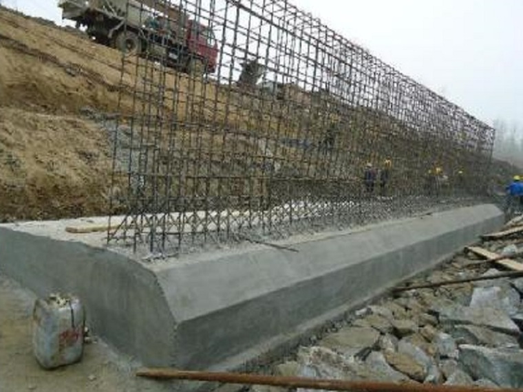 素混凝土挡土墙cad图资料下载-悬臂式挡土墙主体及附属工程施工方案