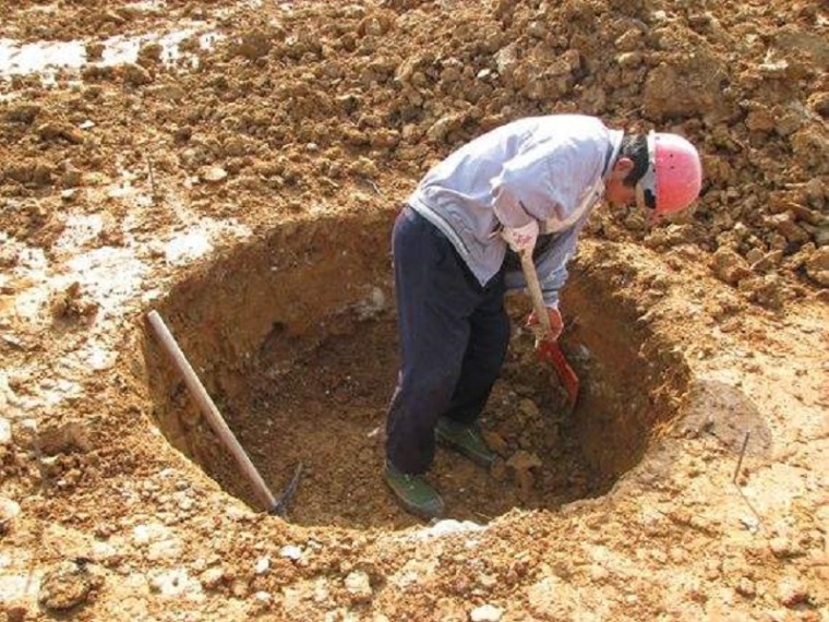 采用人工挖孔施工资料下载-人工挖孔方桩专项施工方案