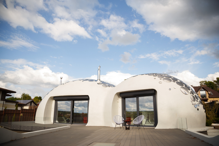 乌克兰班泡沫圆顶屋