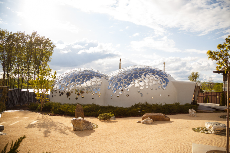 乌克兰班泡沫圆顶屋