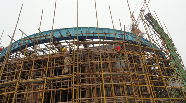 弧形曲线梁组合钢模板模型信息化施工工法