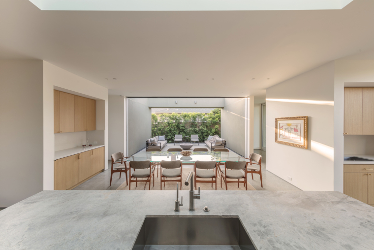 美国卡尔弗市案例研究之家-05._Culver_City_Case_Study_Kitchen_and_Great_Room