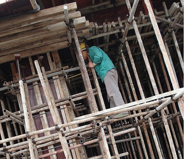 高层住宅施工全过程图解资料下载-房地产项目建筑施工全过程图解