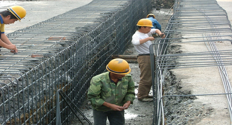 地下工程结构之资料下载-地铁车站围护结构施工之地下连墙施工技术