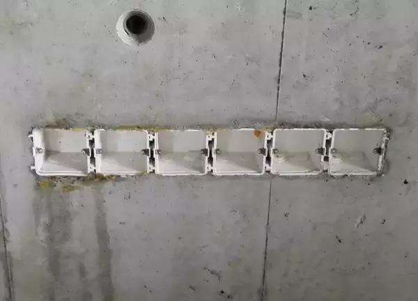 墙体给水管施工工艺资料下载-铝合金模板工程水电精确定位施工工艺